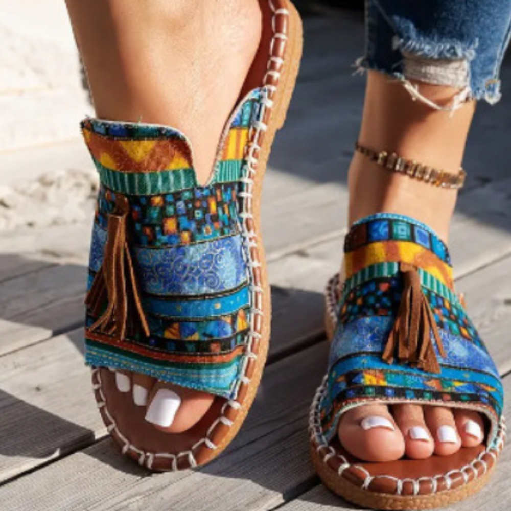 Women's Comfortable Flat Sandals with Cushioned Footbed and Slip-On Design