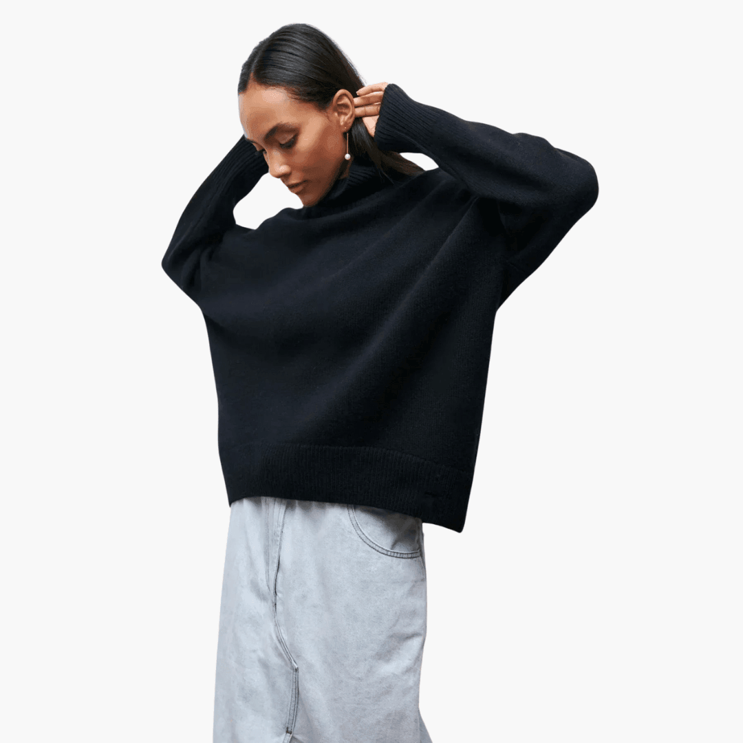 Women's Ribbed Turtleneck Jumper with Long Sleeves and Fitted Silhouette