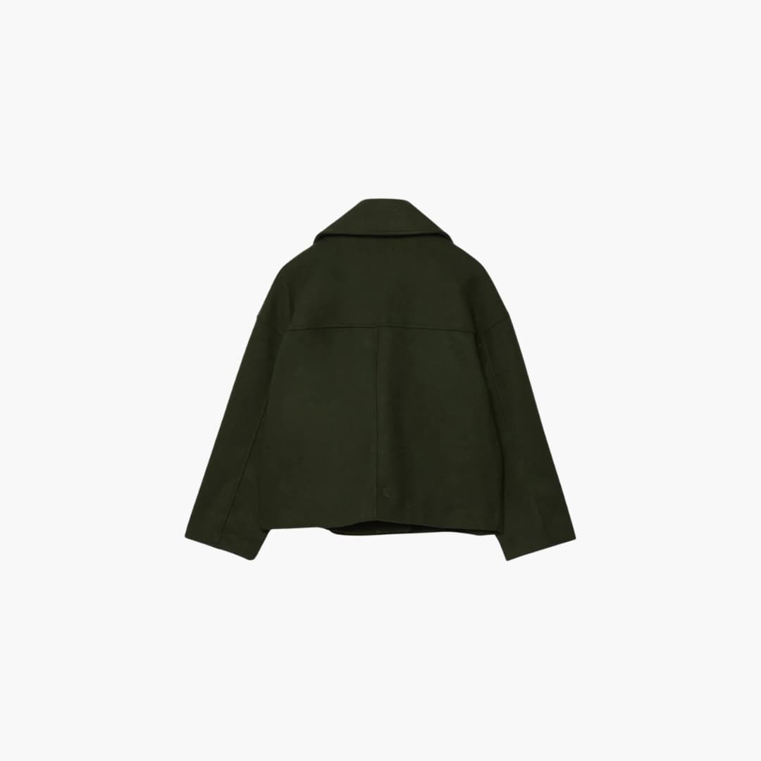 Women’s cropped jacket with double-breasted front and wide lapels