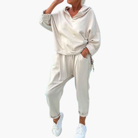 Knit Lounge Set – Women's Cozy Two-Piece Loungewear Outfit