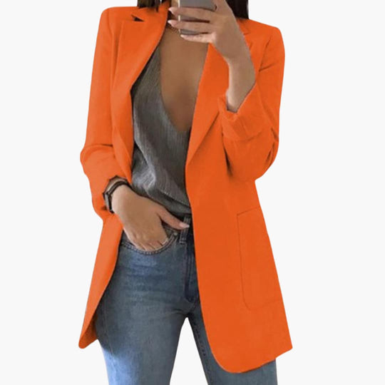 Women’s Blazer with Fitted Shape and Structured Silhouette