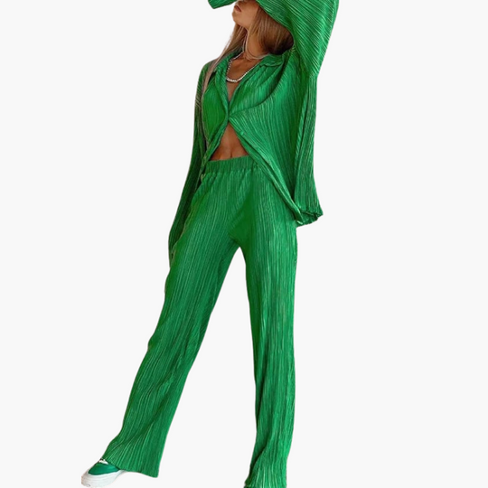Women’s two-piece set with pleated top and trousers