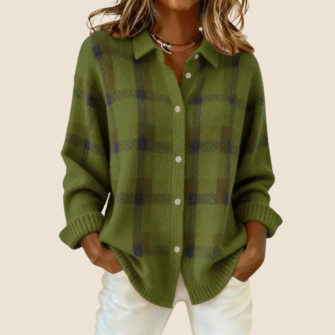 Women's Jumper with Retro Check Pattern and Flattering Fit