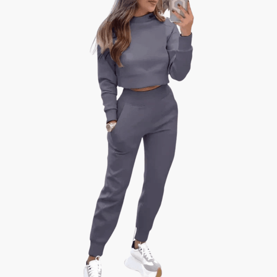 Women’s Two-Piece Knit Loungewear Set with Relaxed Fit
