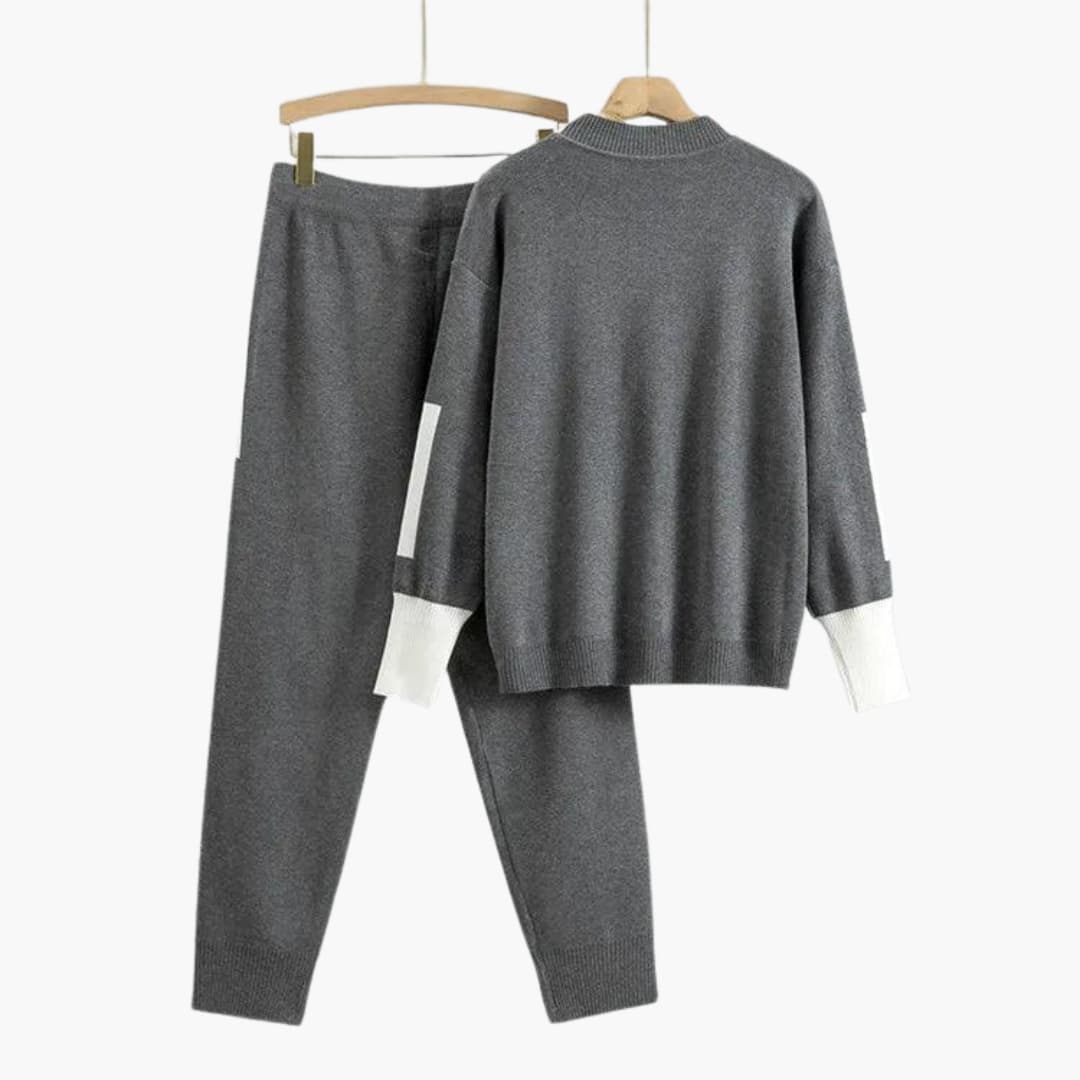 Women’s Two-Piece Sweater Set with Long Sleeves and High-Neck Collar
