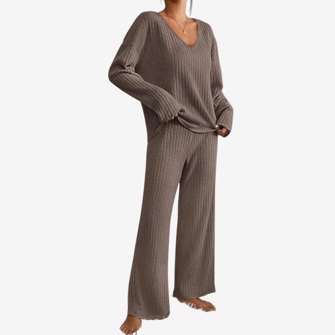 Women’s Ribbed Two-Piece Lounge Set with Long Sleeve Top and Trousers
