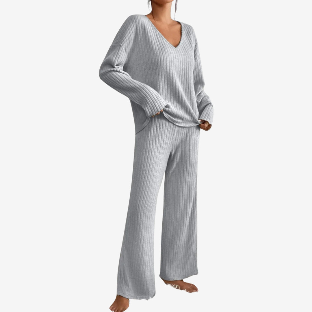 Women’s Ribbed Two-Piece Lounge Set with Long Sleeve Top and Trousers