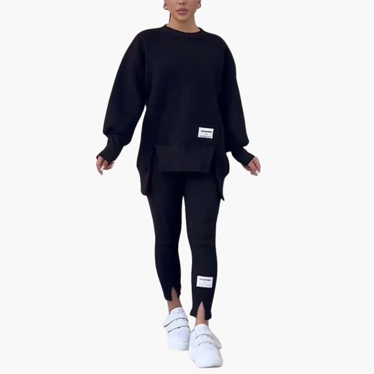 Women’s two-piece set with long sleeves and trousers