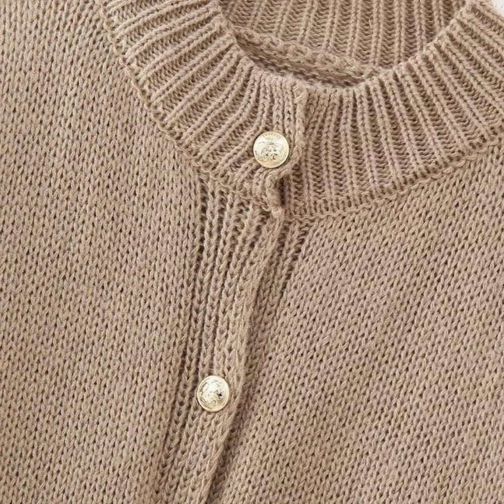 Women's Oversized Knit Cardigan with Button-Up Front and Ribbed Cuffs