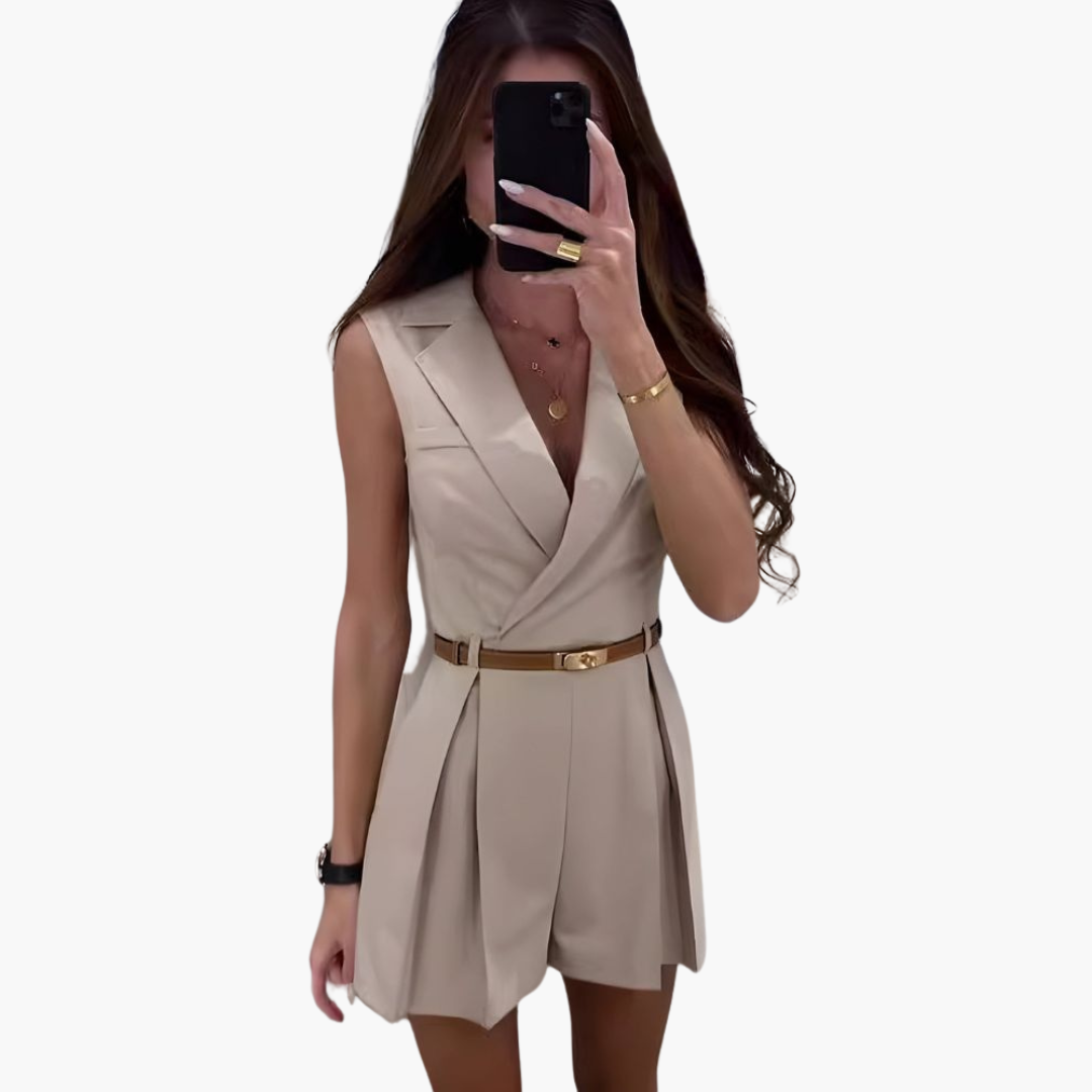 Women’s Sleeveless Jumpsuit with Regular Fit