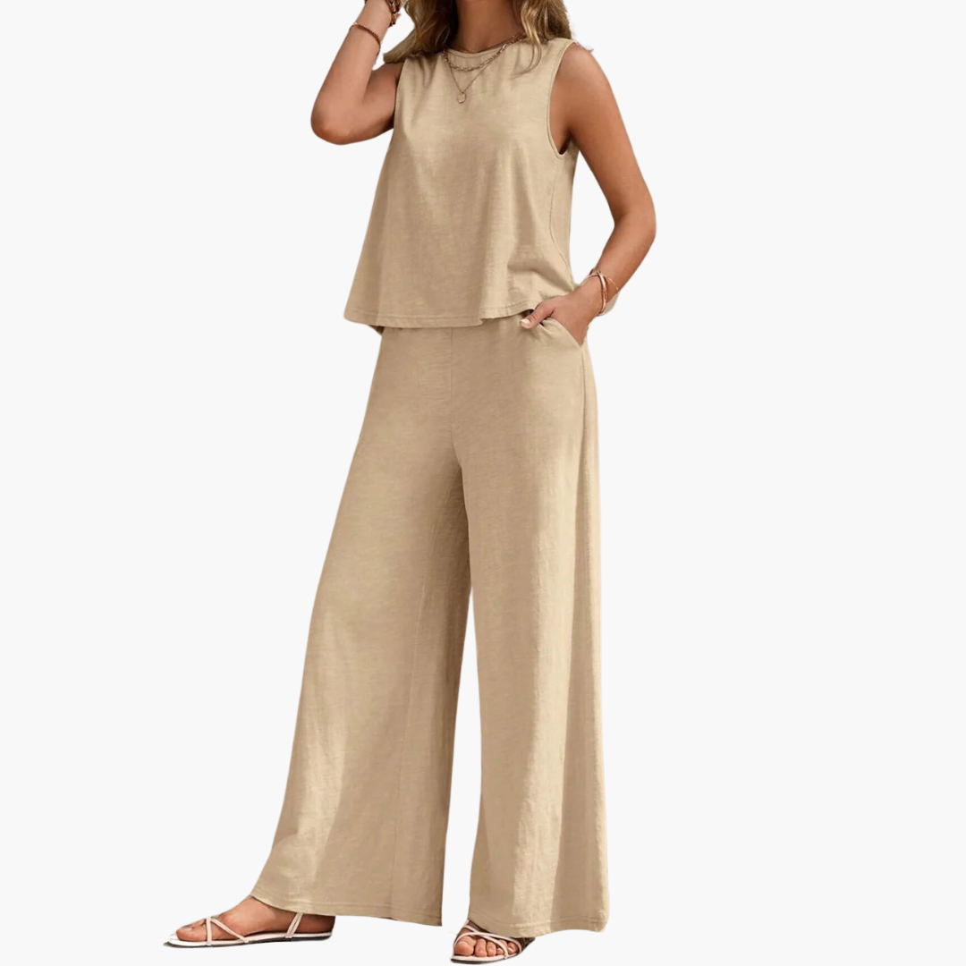 Women’s Summer Two-Piece Set with Shorts and Short-Sleeve Top