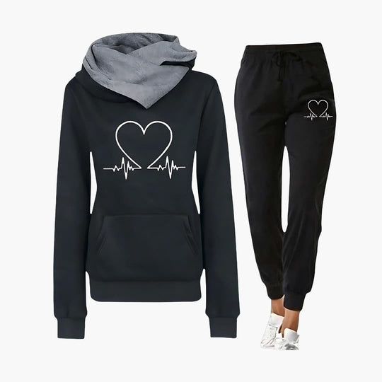 Women’s two-piece set with long sleeves and trousers