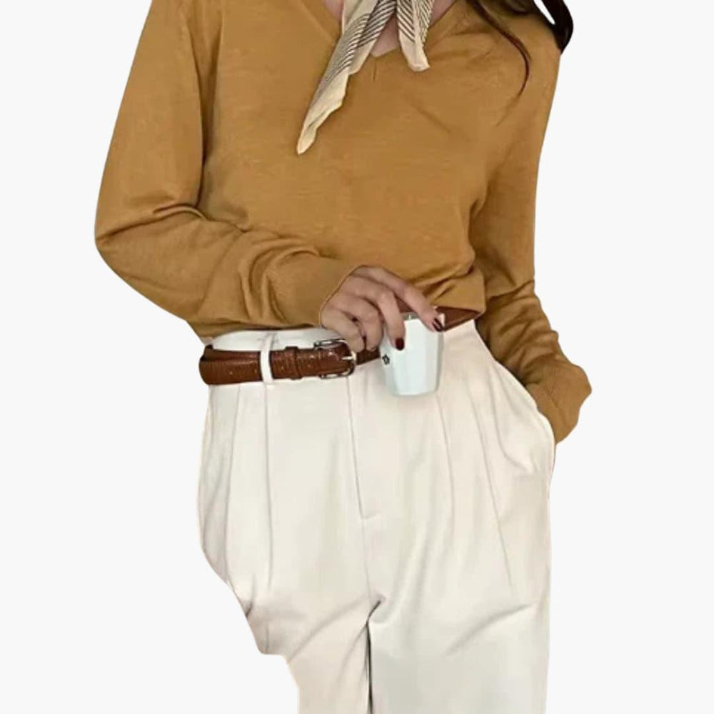 Women’s Trousers with High Waist and Pleated Design