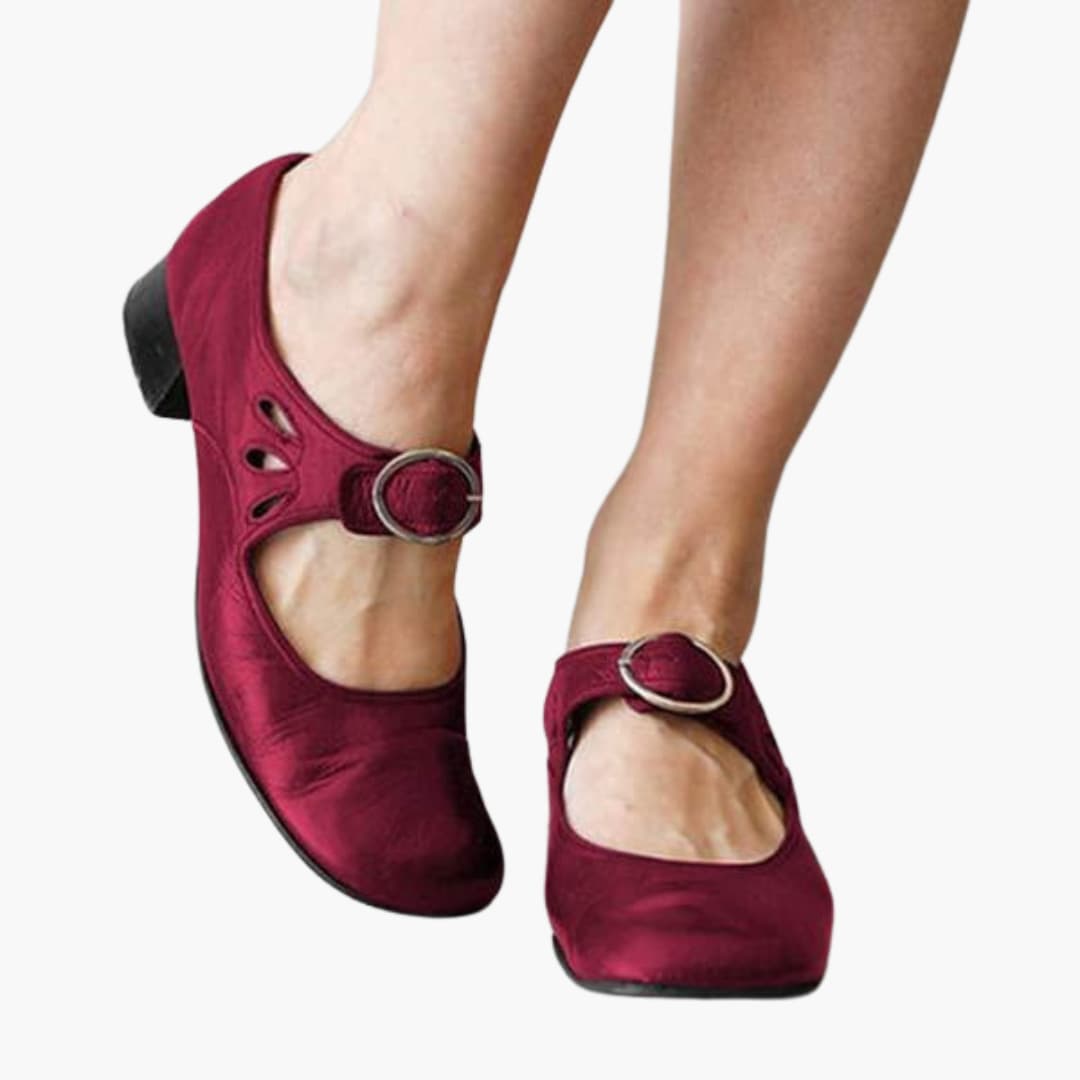 Women’s Closed Toe Sandals with Buckle Strap