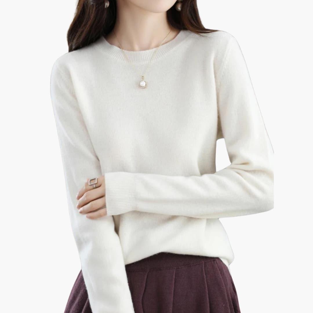 Women’s Chunky Knit Jumper with Long Sleeves and Round Neckline