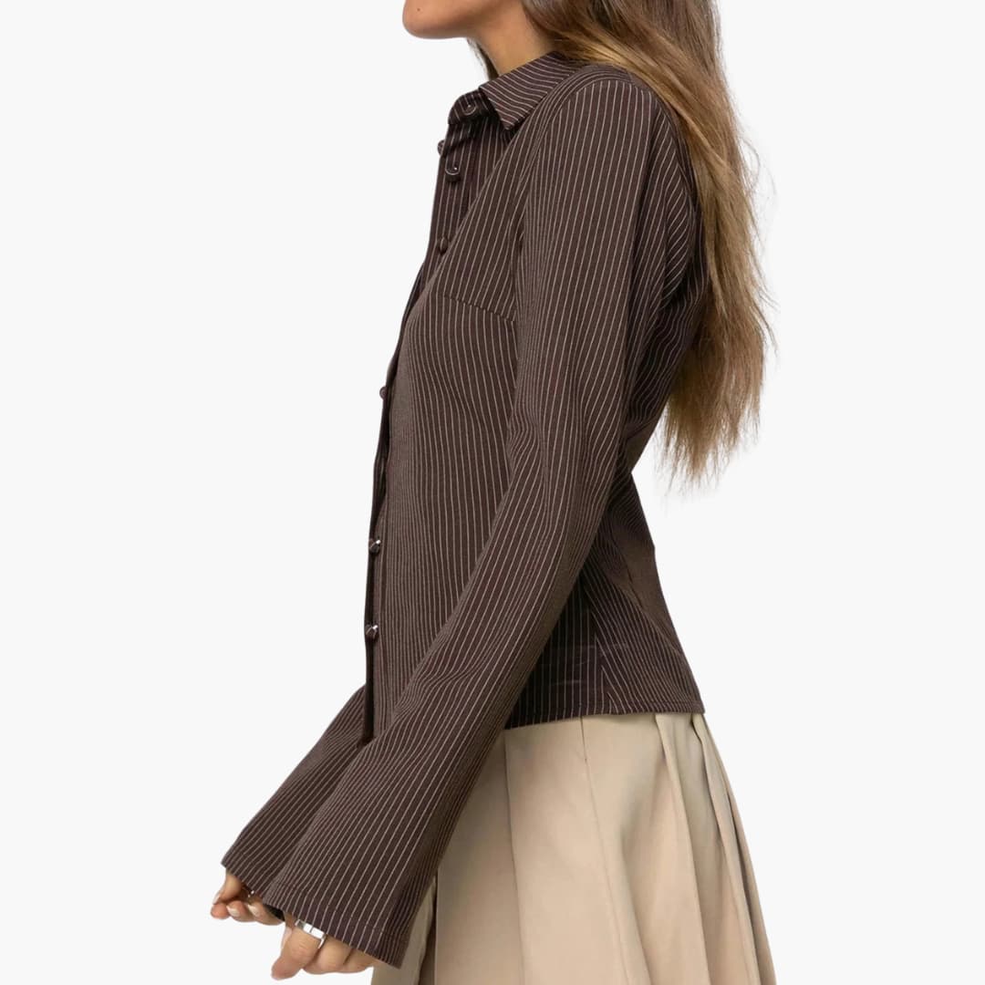 Women’s Button-Front Blouse with Collar and Flared Sleeves