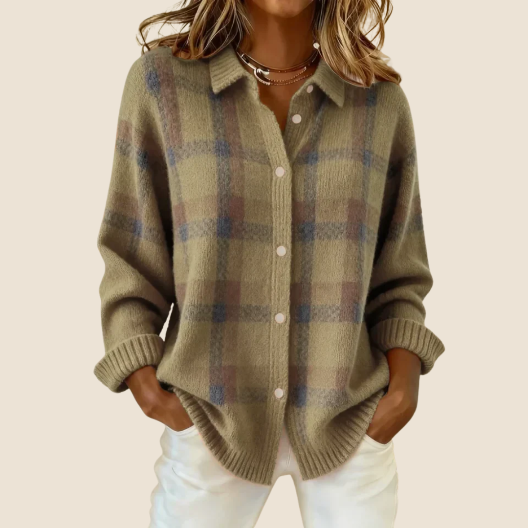 Women's Jumper with Retro Check Pattern and Flattering Fit