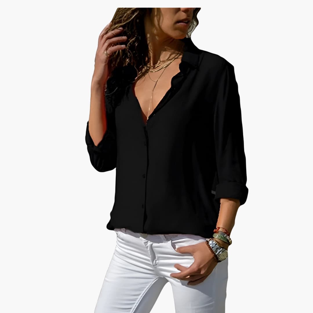 Women’s blouse with collar and button fastening