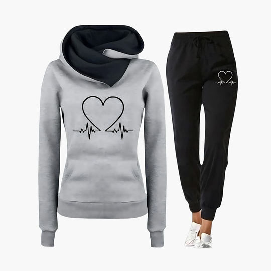 Women’s two-piece set with long sleeves and trousers