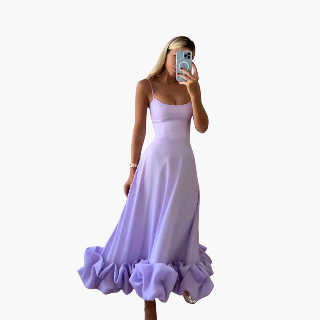 Women’s Flowing Dress with Ruffle Hem and Elegant Silhouette