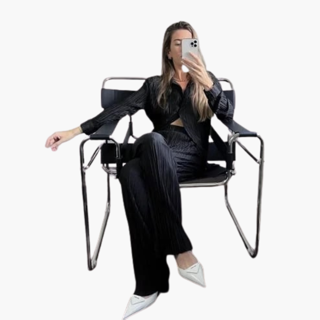 Women’s two-piece set with pleated top and trousers