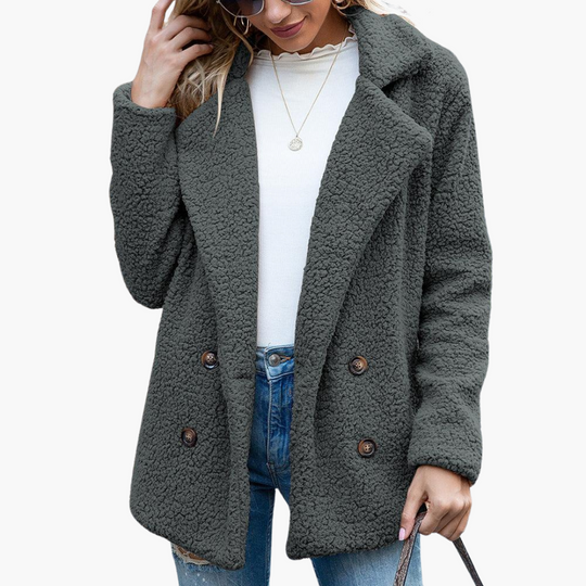 Women’s Oversized Faux Fur Jacket with Lapel Collar and Relaxed Fit