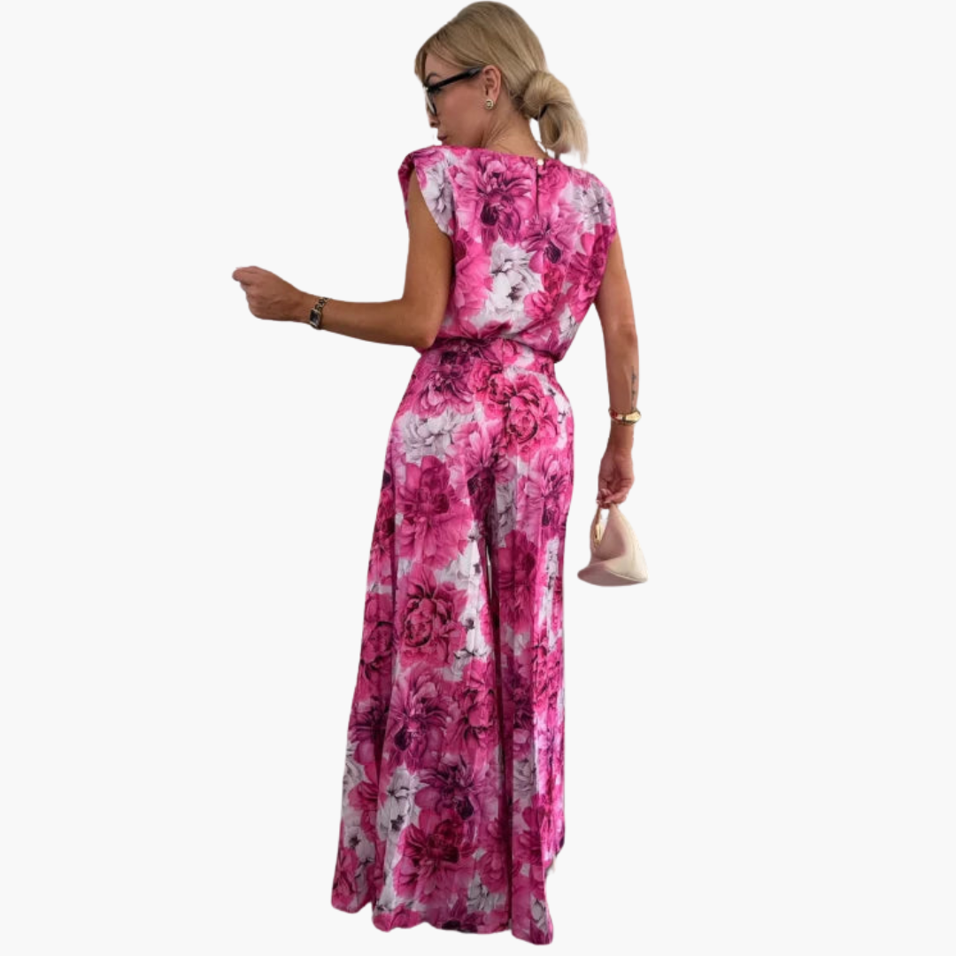 Women's Co-ord Set with Sleeveless Top and Pleated Wide-Leg Trousers