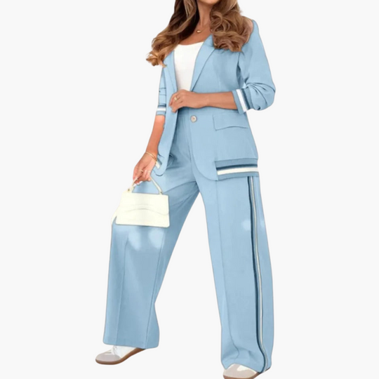 Women’s two-piece set with short sleeves and trousers