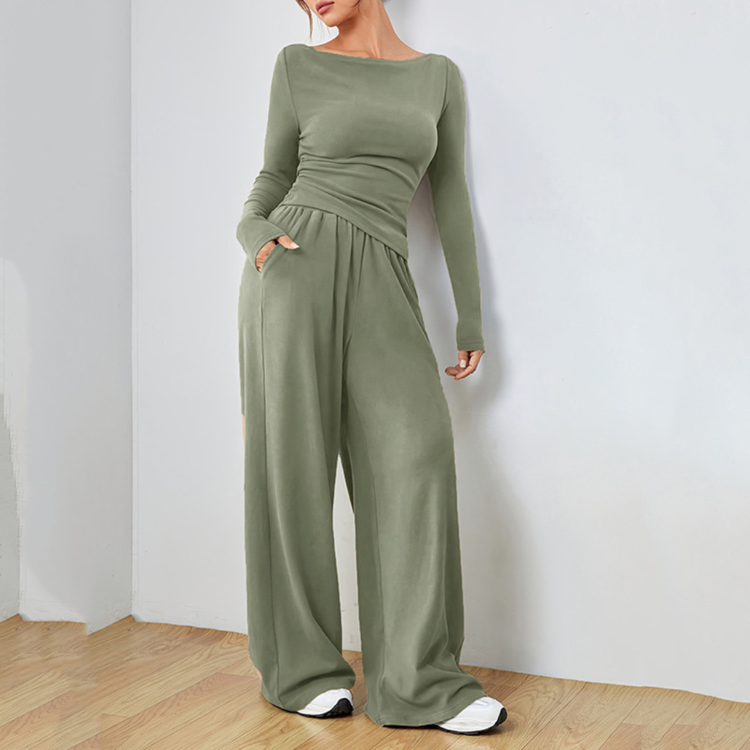 Women's Cosy Set with Relaxed Fit and Timeless Design