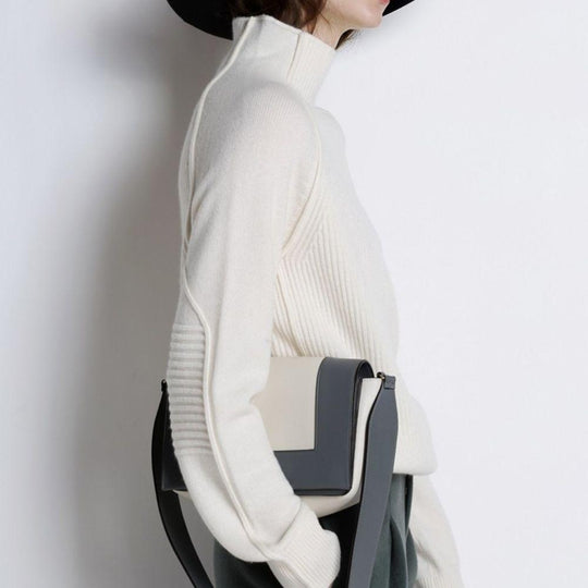 Women's Ribbed Turtleneck Jumper with Relaxed Fit