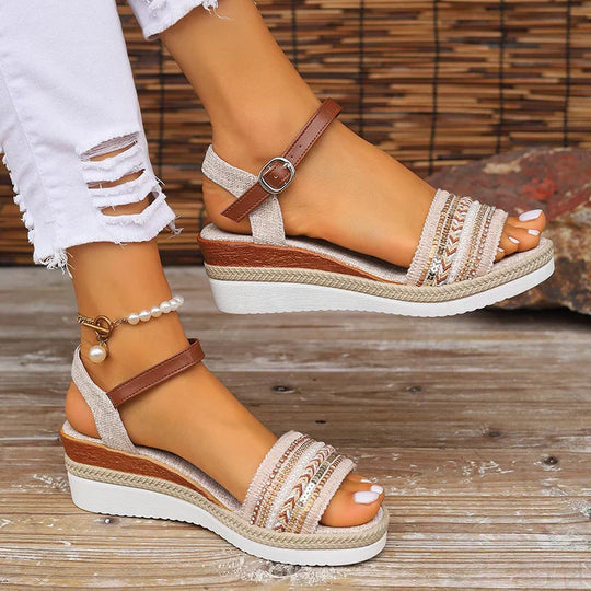 Women's Summer Sandals with Cushioned Sole and Adjustable Strap