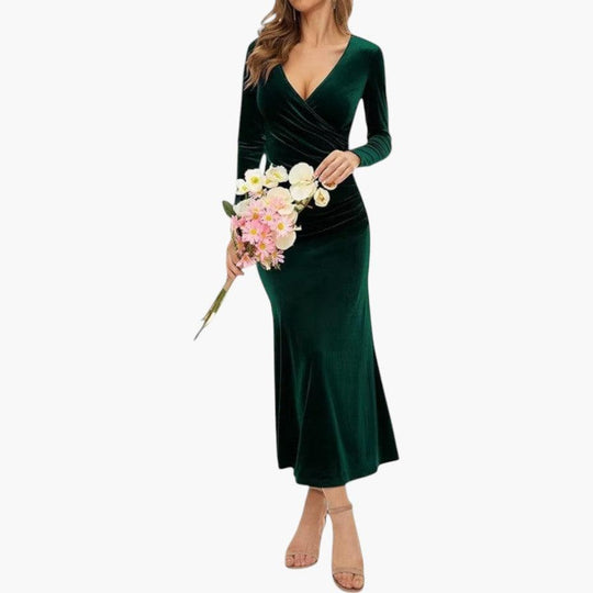 Women's Velvet Maxi Dress with Flowing Silhouette and Formal Fit