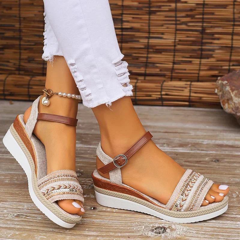 Women's Summer Sandals with Cushioned Sole and Adjustable Strap