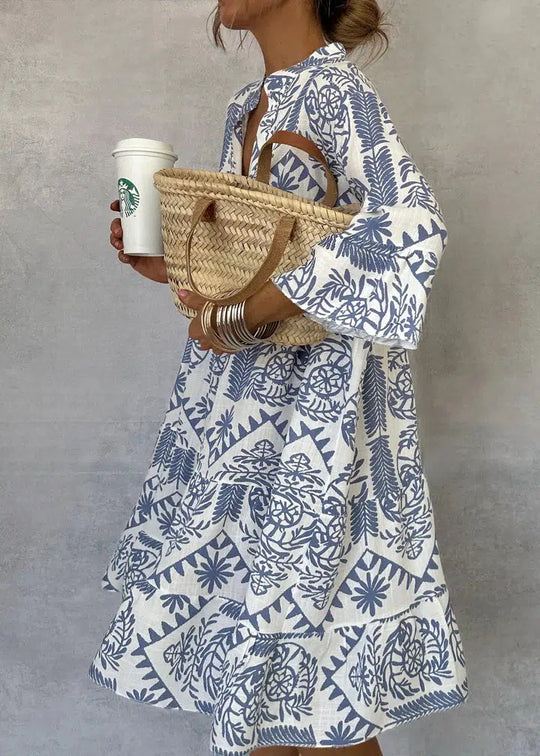 Women's Fashion Print Dress with Flattering Fit and Knee-Length Cut