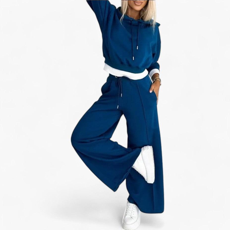 Women’s Two-Piece Hoodie and Jogger Set with Relaxed Fit
