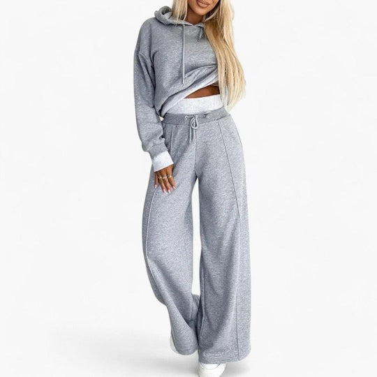 Women’s Two-Piece Hoodie and Jogger Set with Relaxed Fit