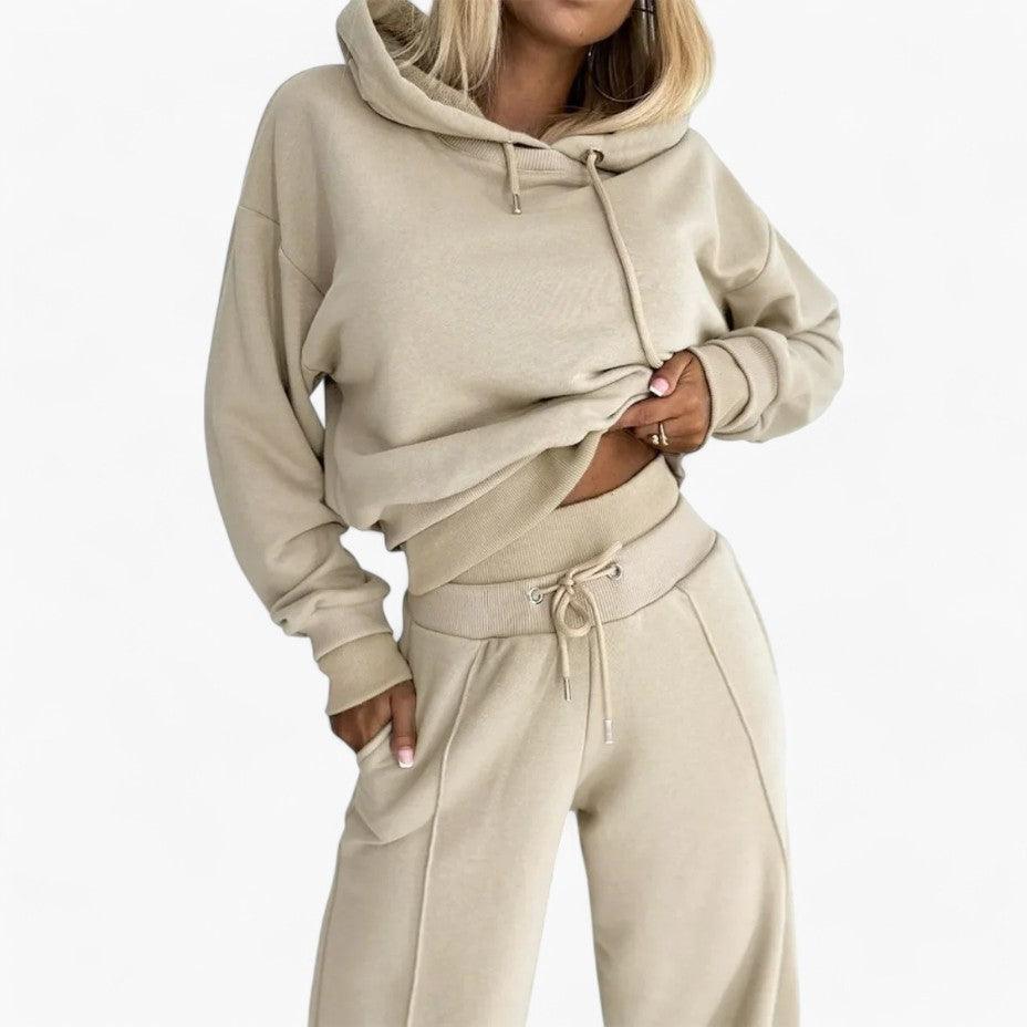 Women’s Two-Piece Hoodie and Jogger Set with Relaxed Fit