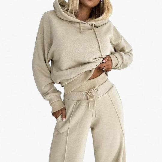 Women’s Two-Piece Hoodie and Jogger Set with Relaxed Fit